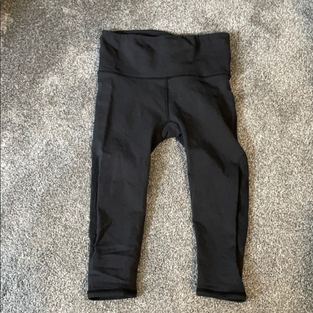 🖤 CUTE lulu MESH sided Lululemon legging